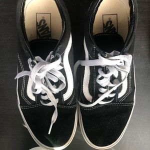 VANS black platform